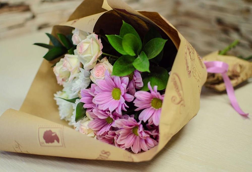 Букет цветов из: Розы и Хризантемы в Светлом Яре