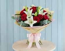 Букет цветов из:  Лилии и Розы #REPLACE_PRED# Светлом Яре
