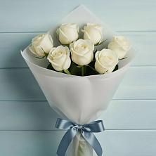 Букет 7 Белых роз Эдлесс Лав в Светлом Яре