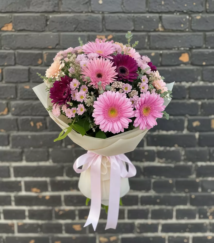 Букет цветов из: Герберы и Хризантемы в Светлом Яре