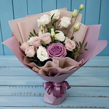 Букет цветов из:  Розы и Лизиантусы в Светлом Яре