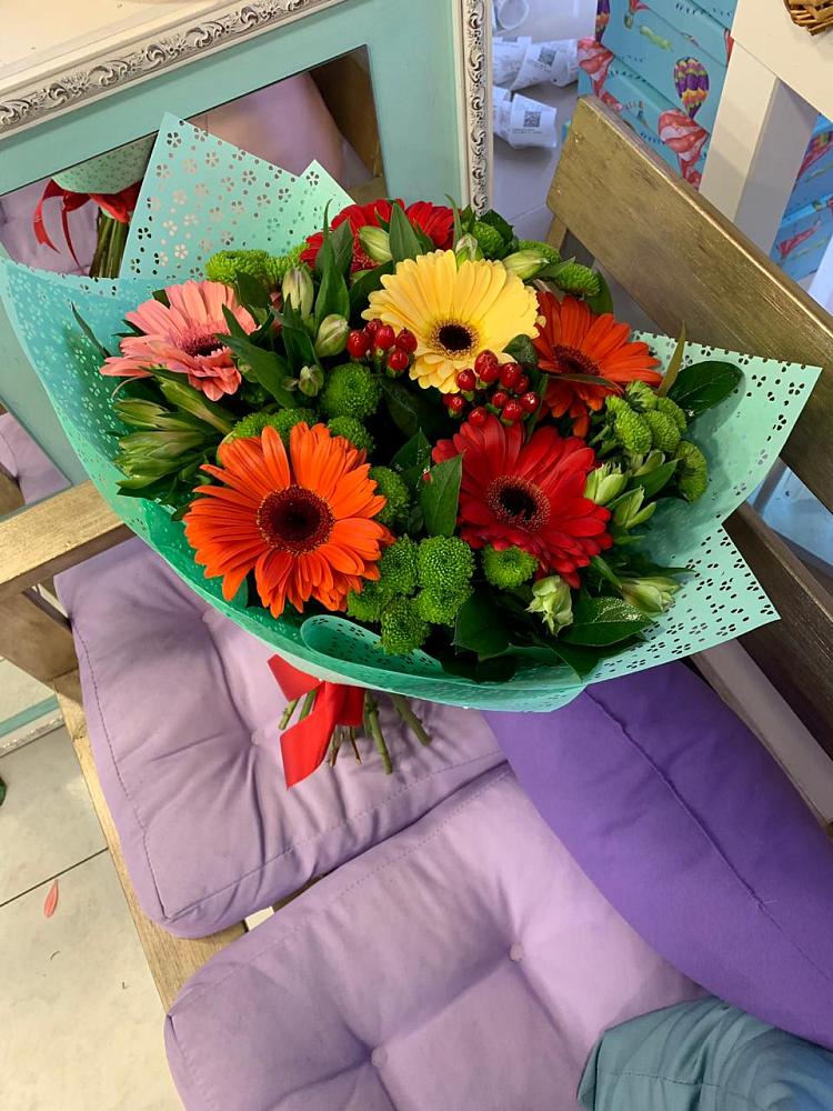 Букет цветов из: Герберы, Хризантемы и Альстромерии в Светлом Яре