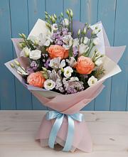 Букет цветов из:  Лизиантусы, Розы, Альстромерии и Гипсофила в Светлом Яре