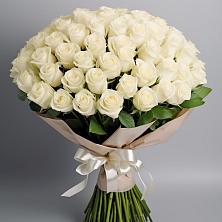 Букет 101 беля роза Белоснежка в Светлом Яре