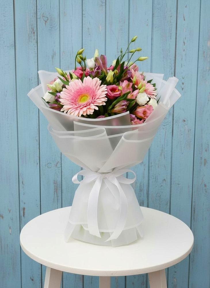 Букет цветов из: Герберы, Альстромерии и Лизиантусы в Светлом Яре