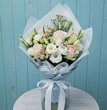 Букет цветов из:  Розы и Лизиантусы в Светлом Яре