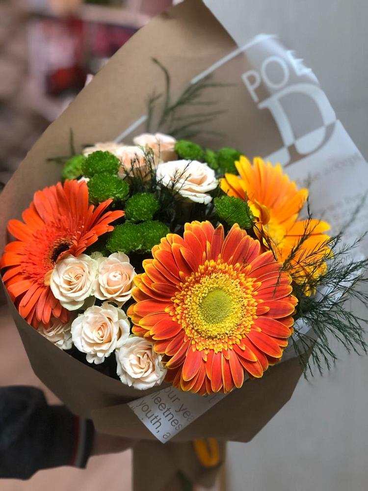 Букет цветов из: Герберы, Хризантемы и Розы в Светлом Яре