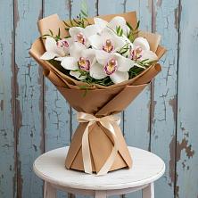 Букет цветов из:  Орхидеи и Розы в Светлом Яре