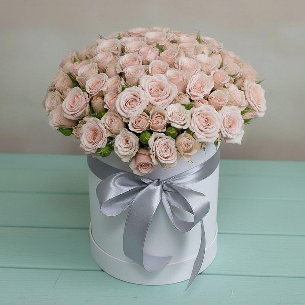 Цветочная композиция из Розы в шляпной коробке в Светлом Яре